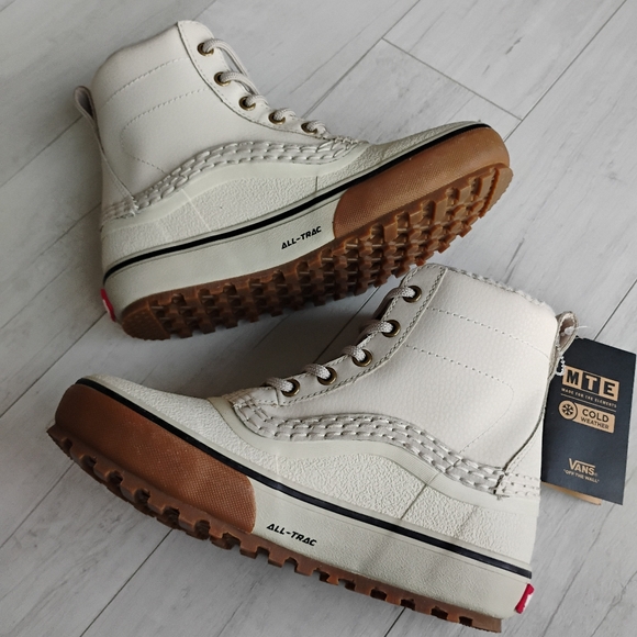 VANS NEW Standard Mid Snow MTE Boots Vintage White - Picture 2 of 11